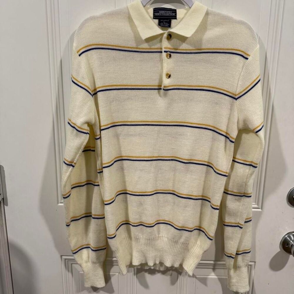 Unbranded Men's Cream and White Jumper
